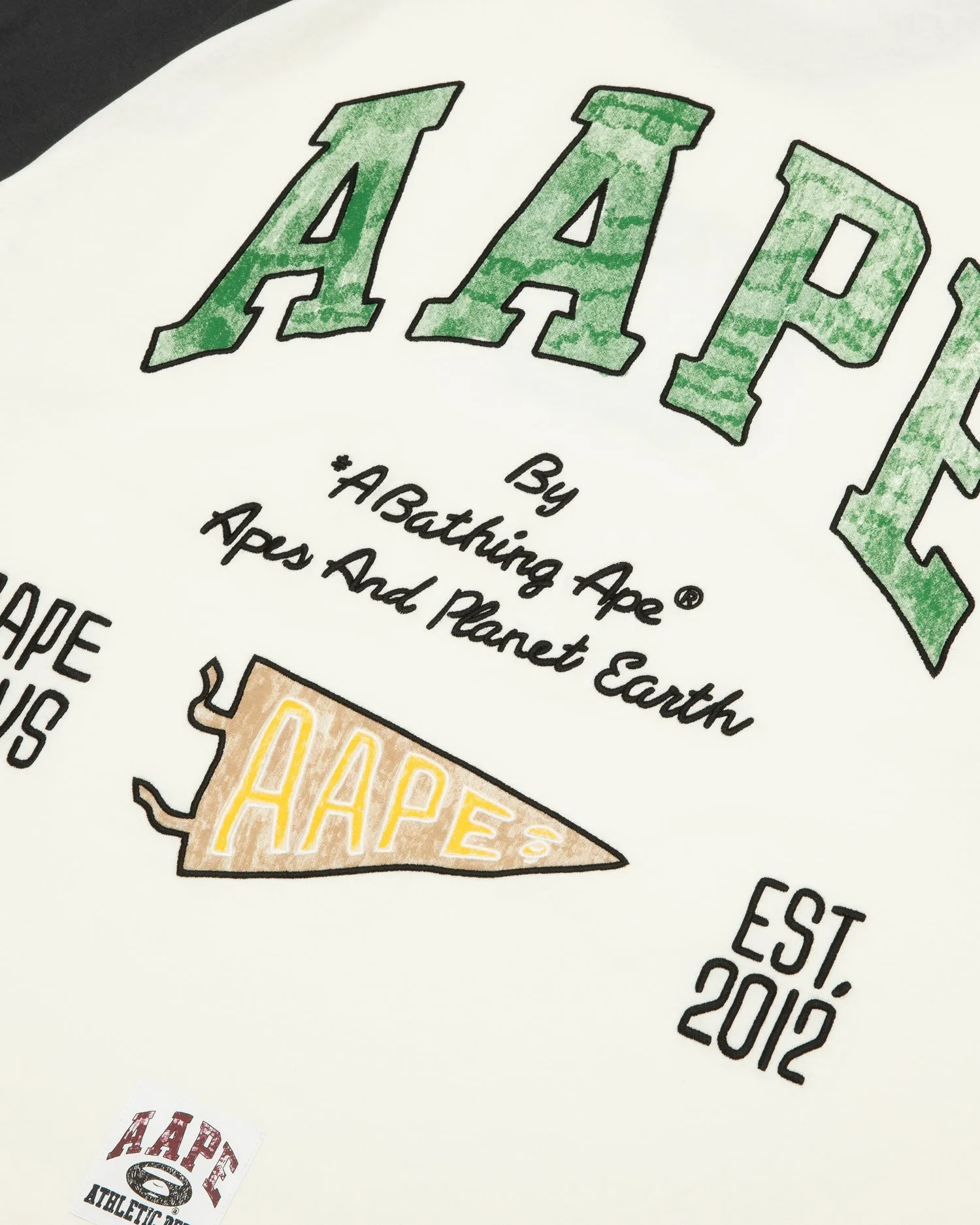 AAPEUNVS moonface logo raglan tee