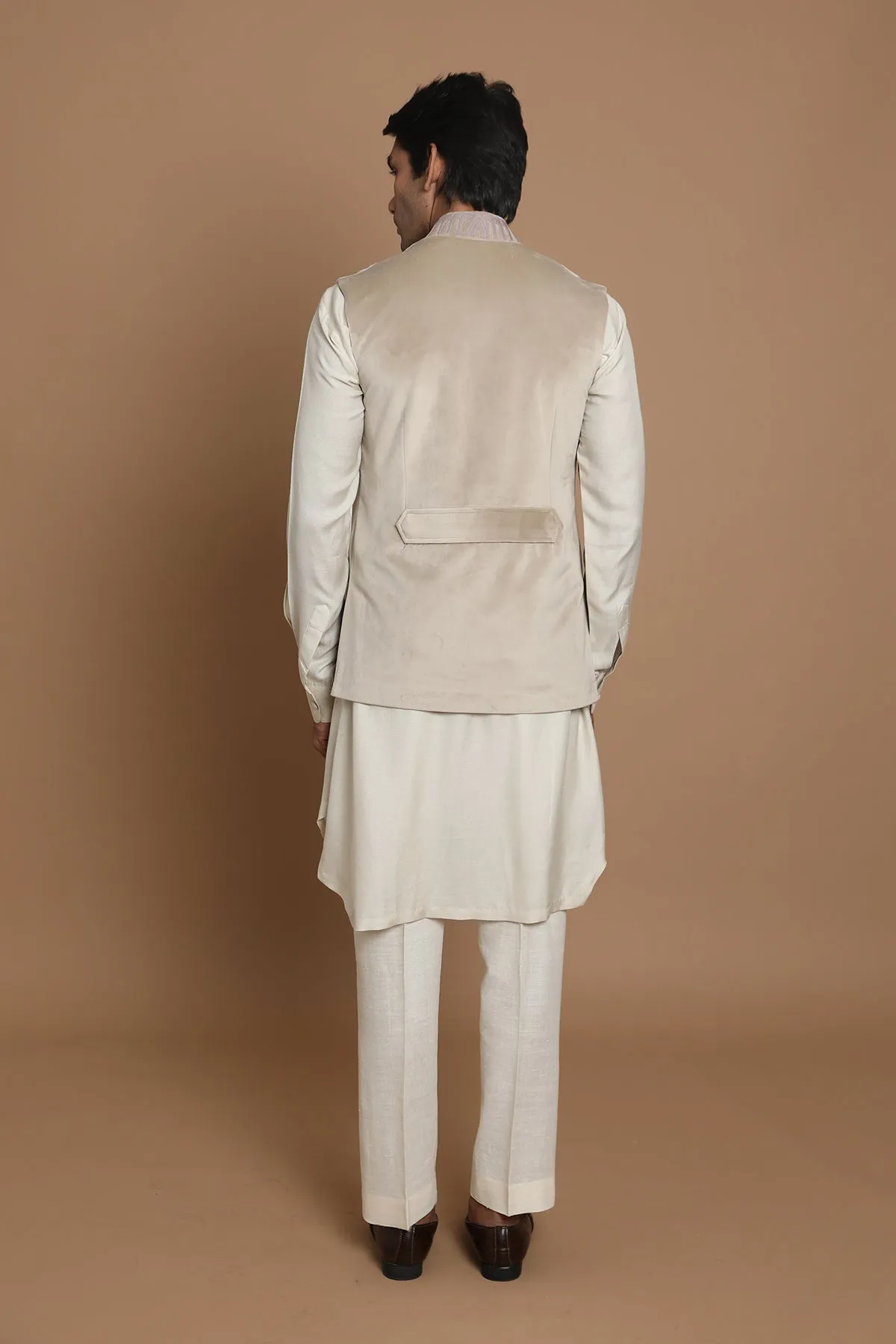 Applique Embroidey Bundi & Kurta Set