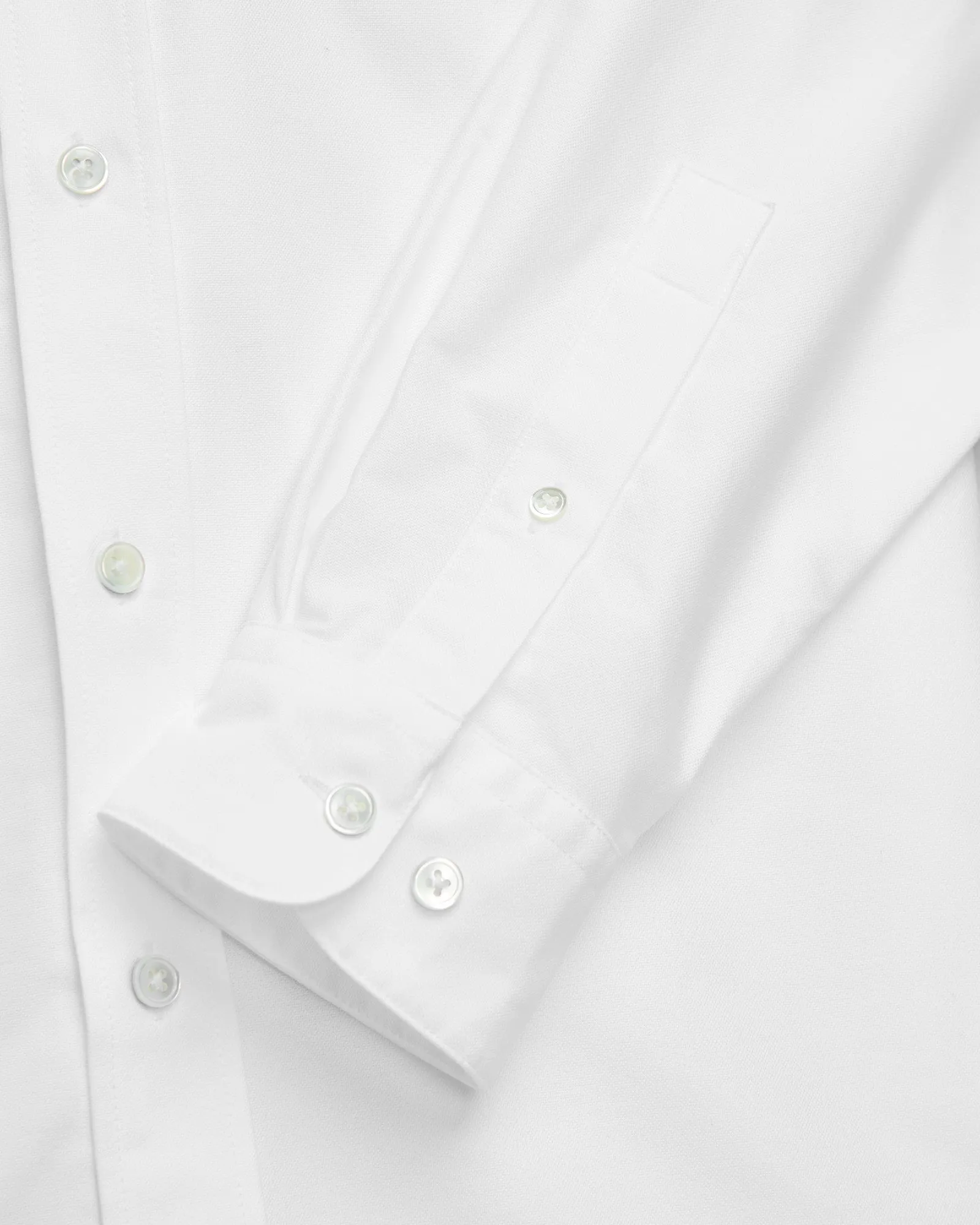 Belavista Button-Up Shirt in White