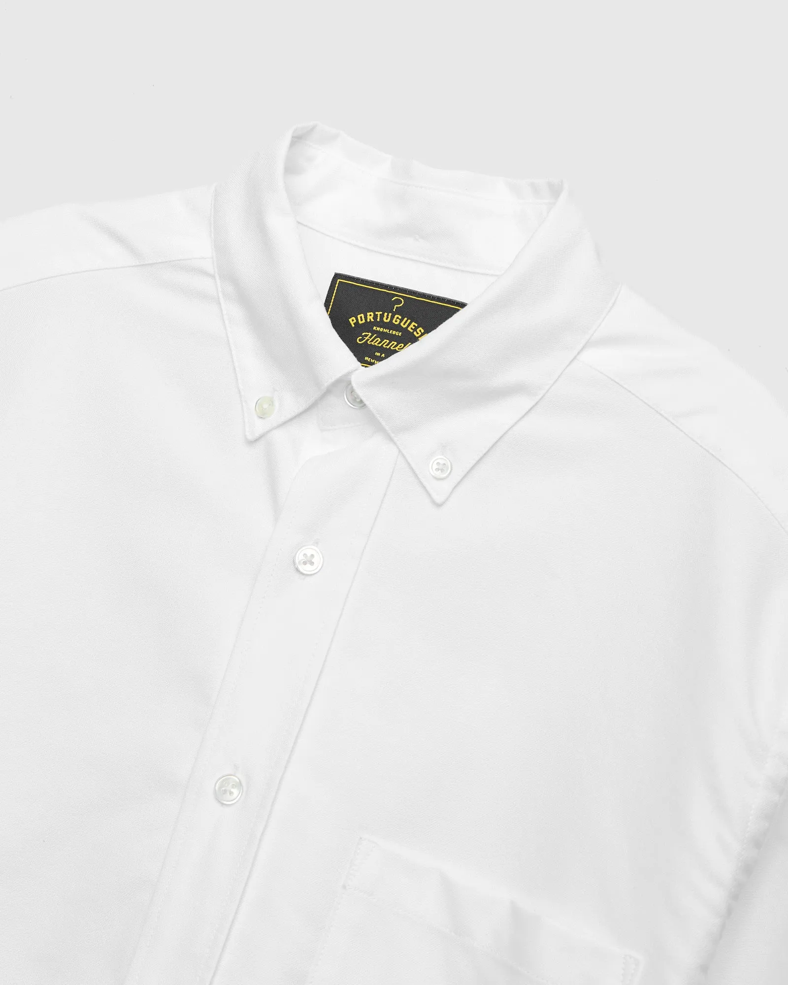 Belavista Button-Up Shirt in White