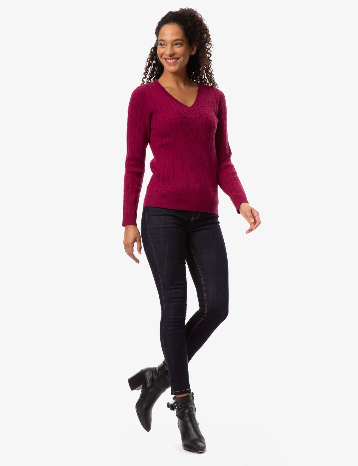 CABLE KNIT V-NECK SWEATER