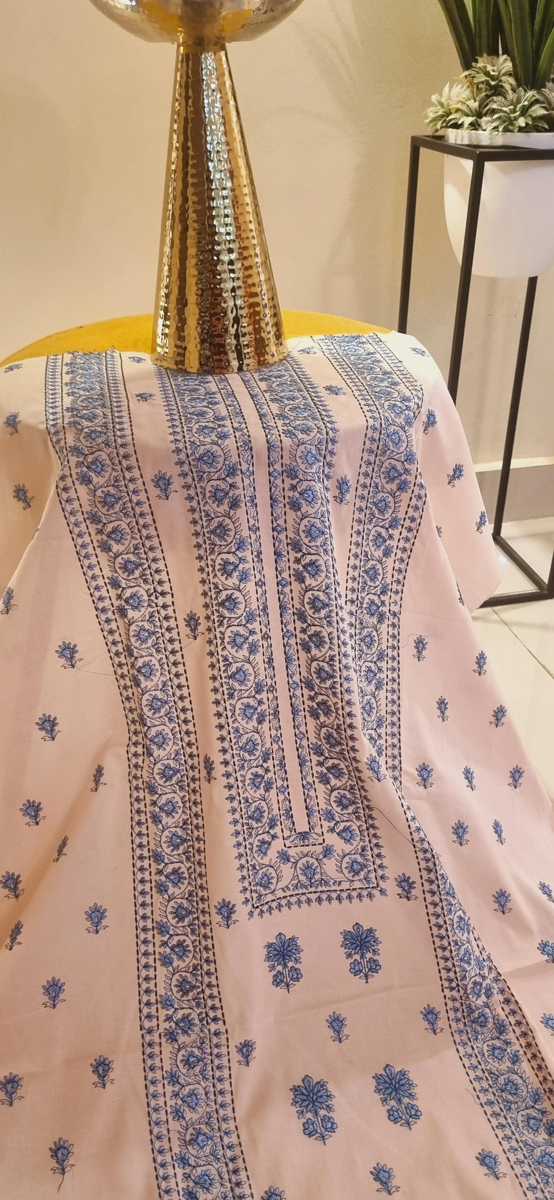 Lawn embroidered two-piece suits