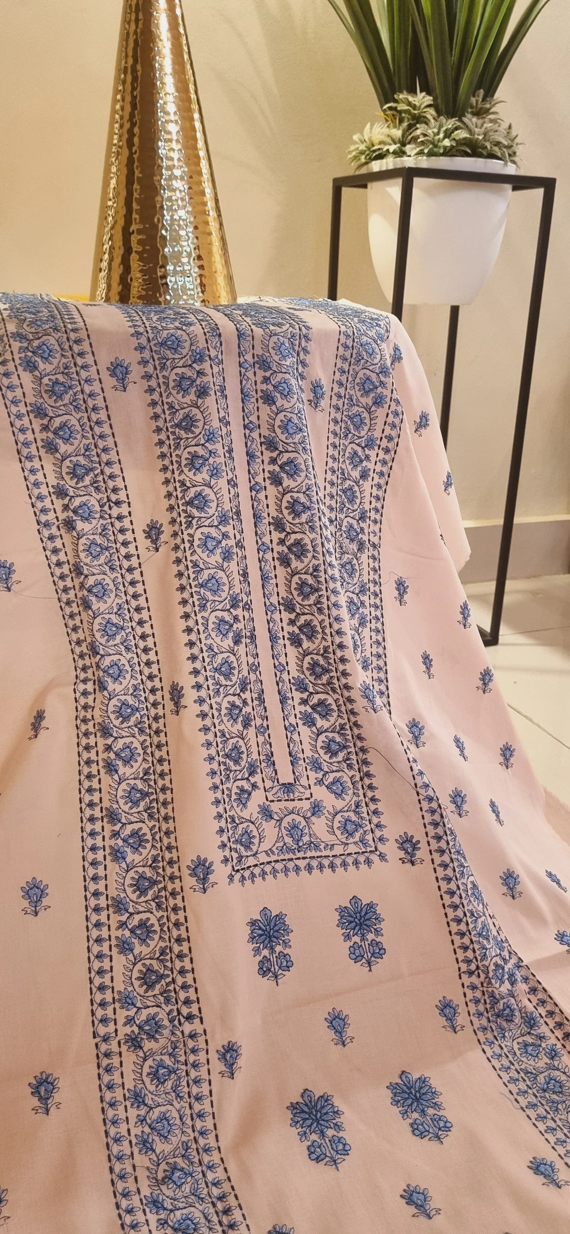Lawn embroidered two-piece suits