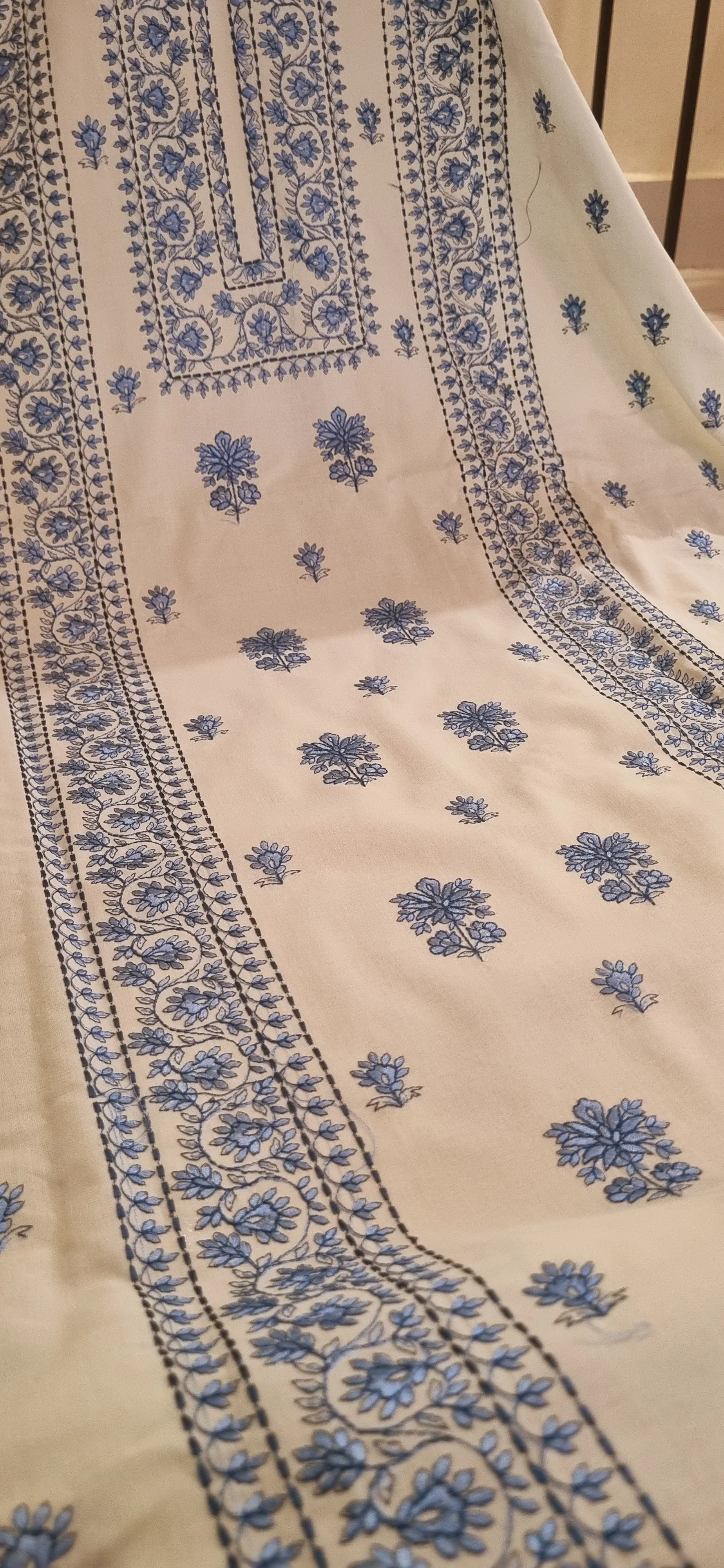 Lawn embroidered two-piece suits