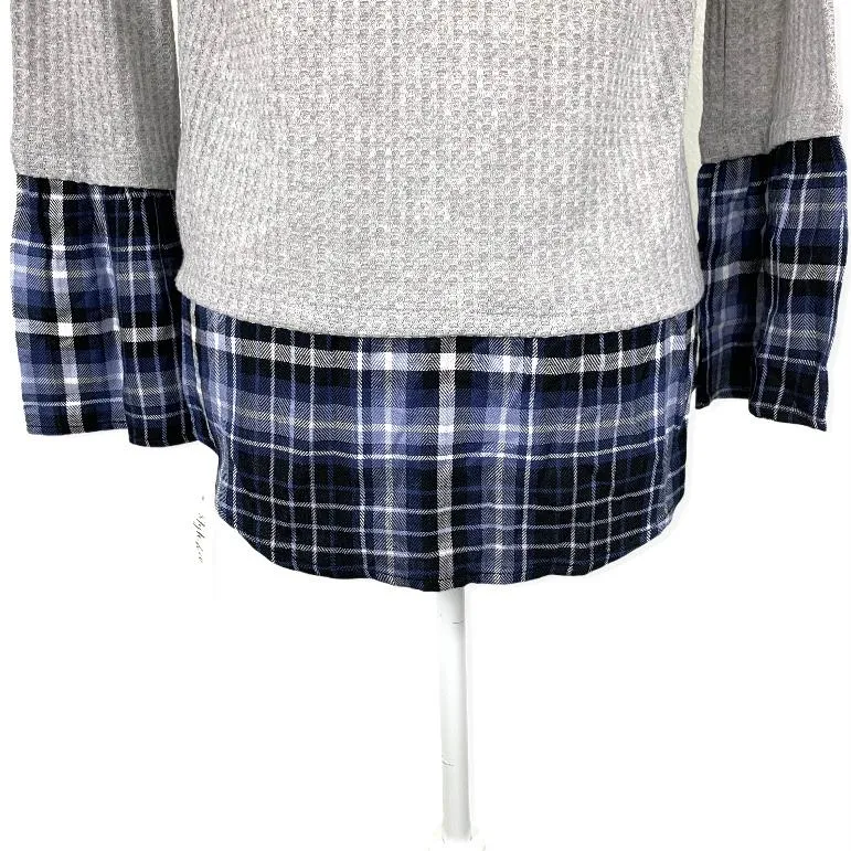 Long Sleeve Gray/Blue Plaid Scoop Neck Size S Women's Sweaters