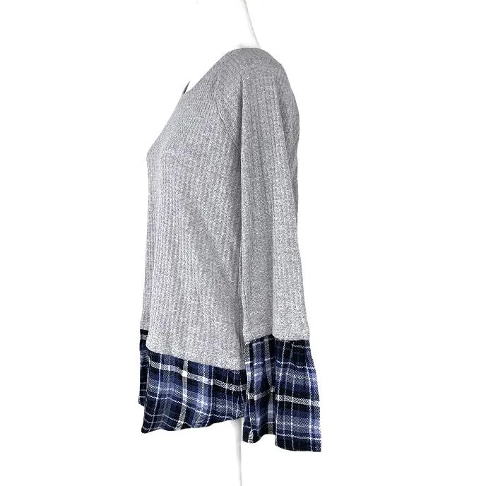 Long Sleeve Gray/Blue Plaid Scoop Neck Size S Women's Sweaters