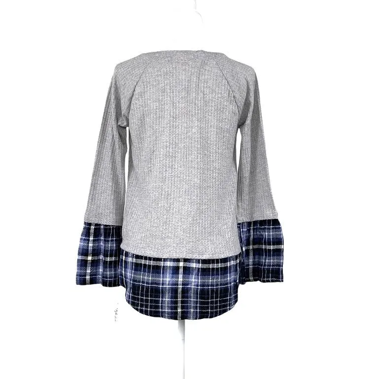 Long Sleeve Gray/Blue Plaid Scoop Neck Size S Women's Sweaters