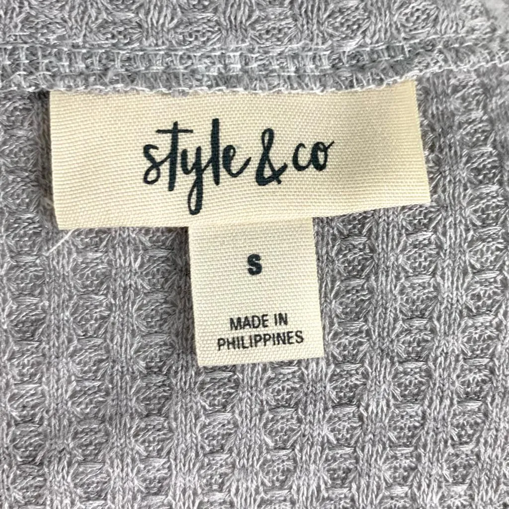 Long Sleeve Gray/Blue Plaid Scoop Neck Size S Women's Sweaters