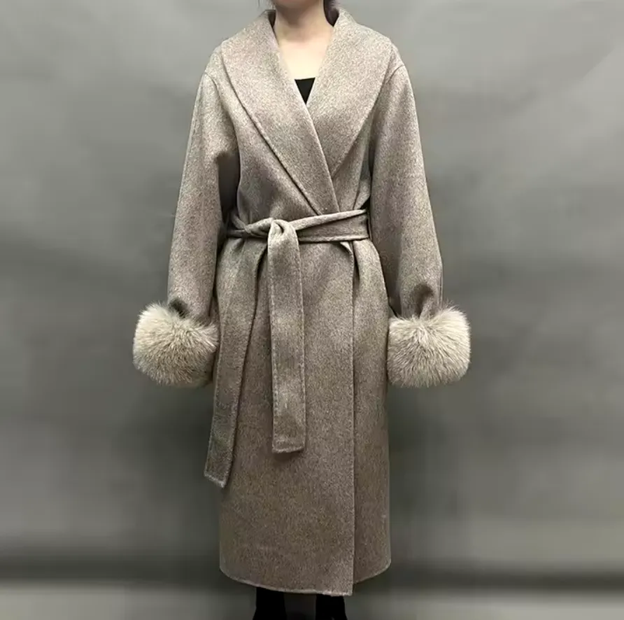 Loray | Cashmere Wool Coat with Fox Fur Cuffs
