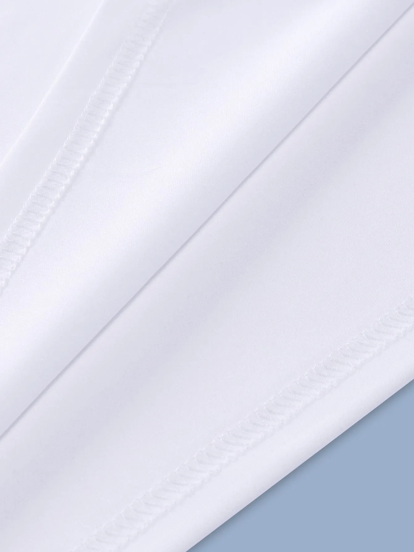 Manfinity Homme Men Patch Detail V Neck Tee