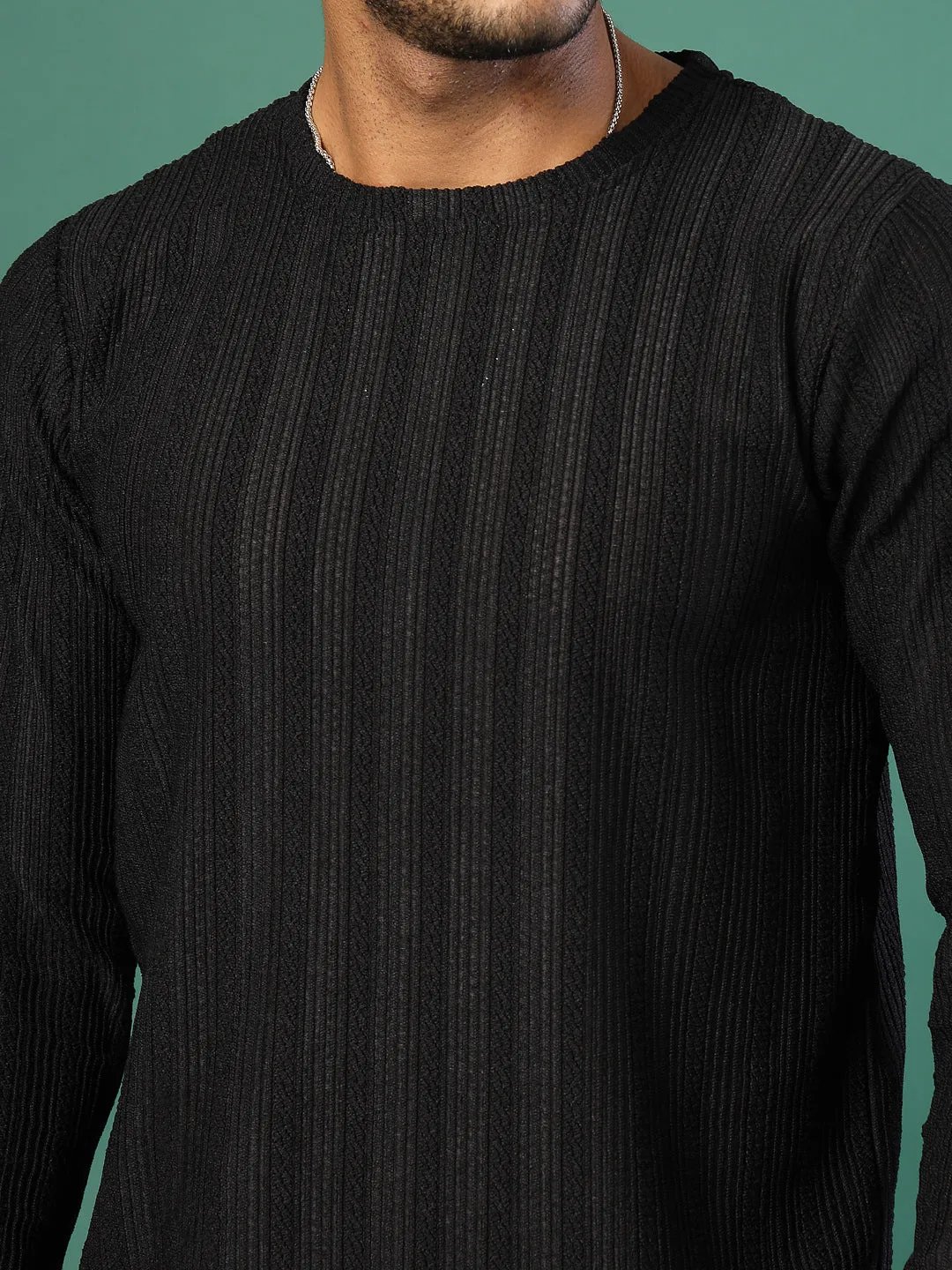 Polyester Knitted Slim Fit Round Neck T-Shirt