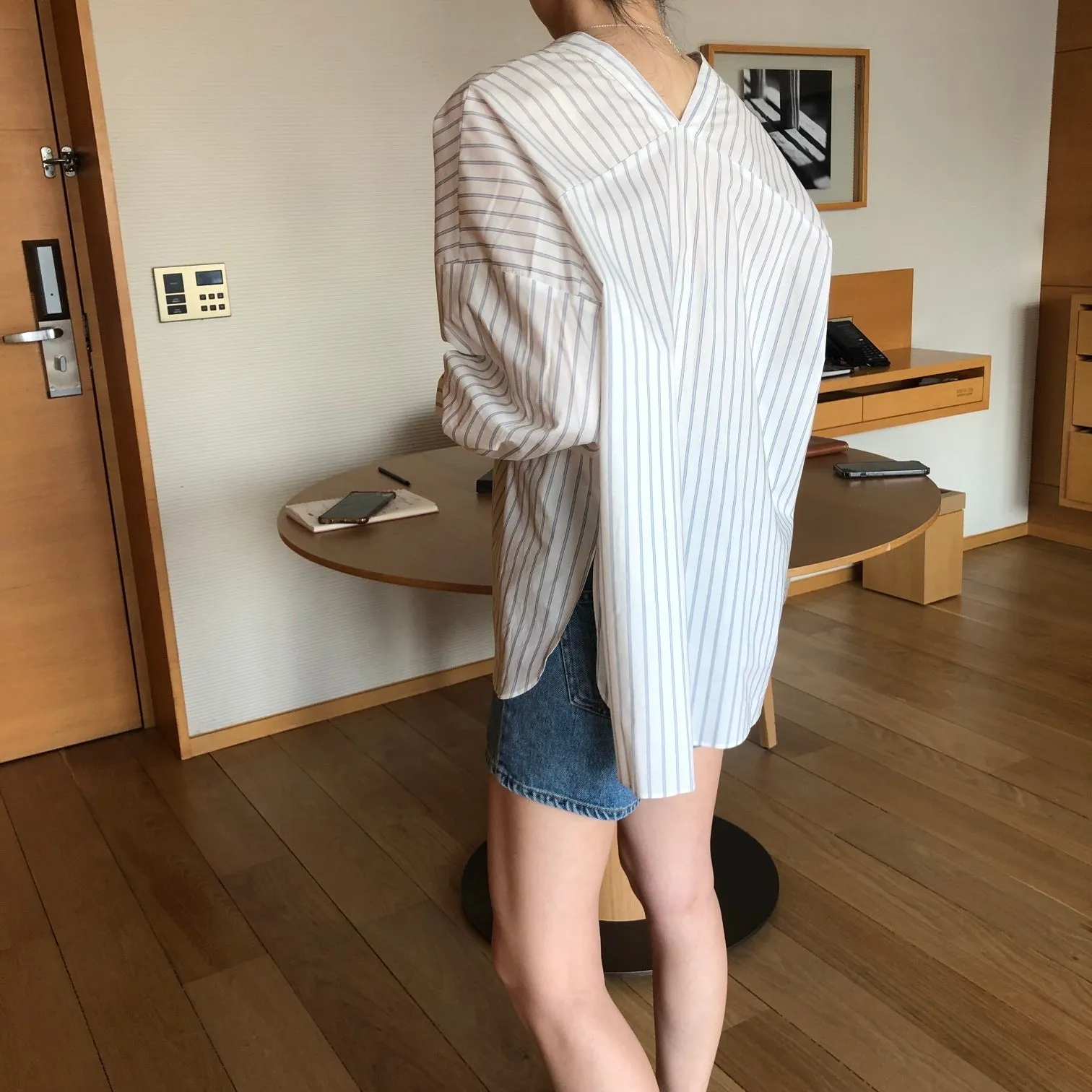 "V" Detailed Front & Back Stripe Button Down Shirts