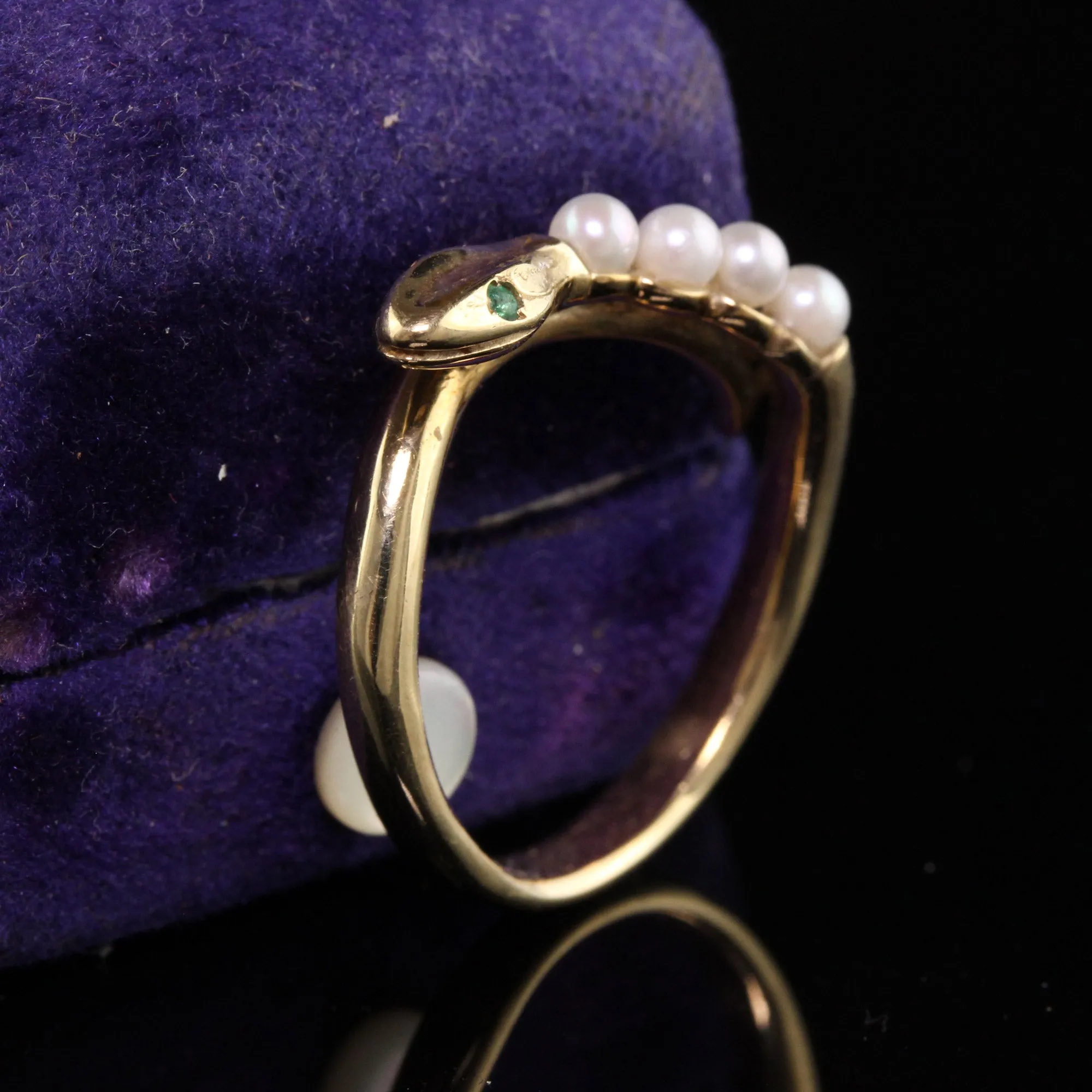 Retro Estate 14K Yellow Gold Pearl and Emerald Snake Ring