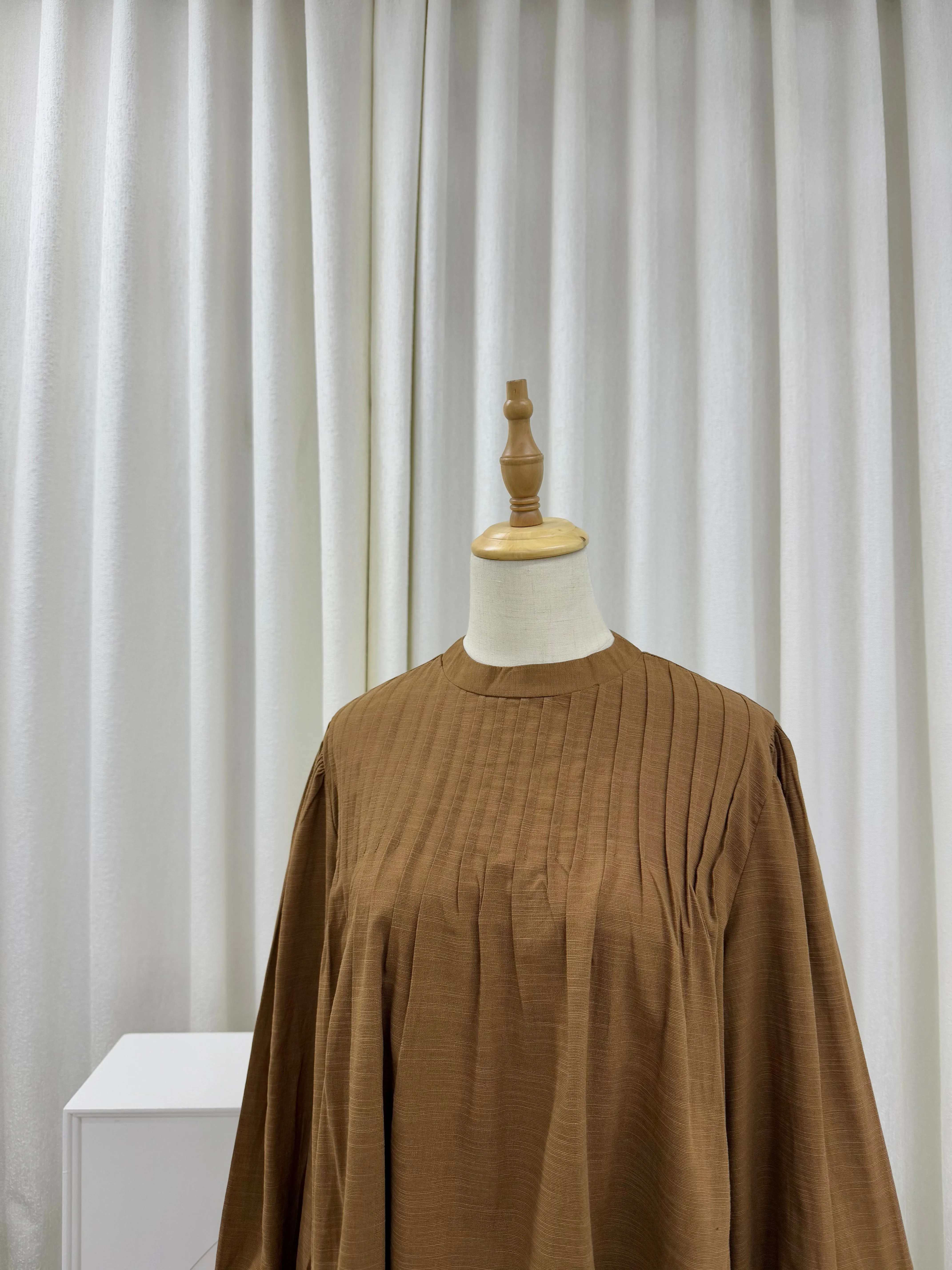 Rina Pleated Cotton Linen Top