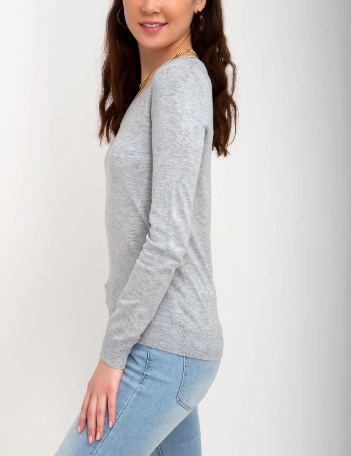 SOLID V-NECK SWEATER