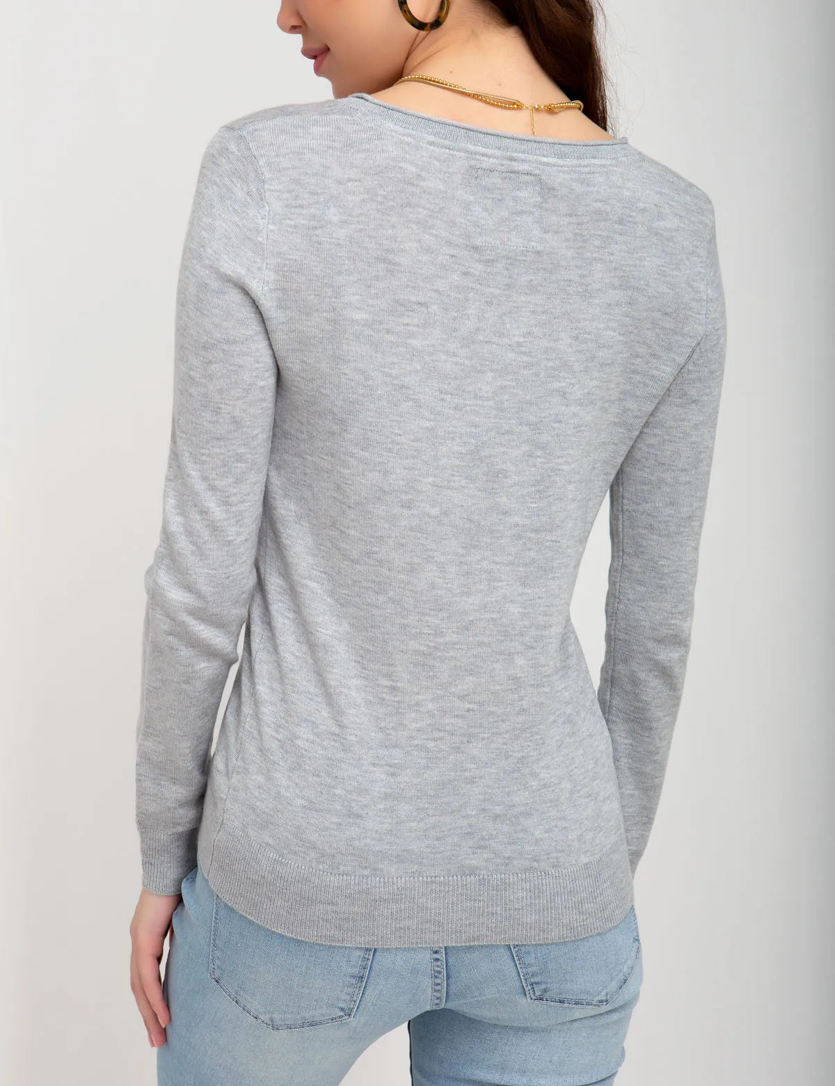 SOLID V-NECK SWEATER