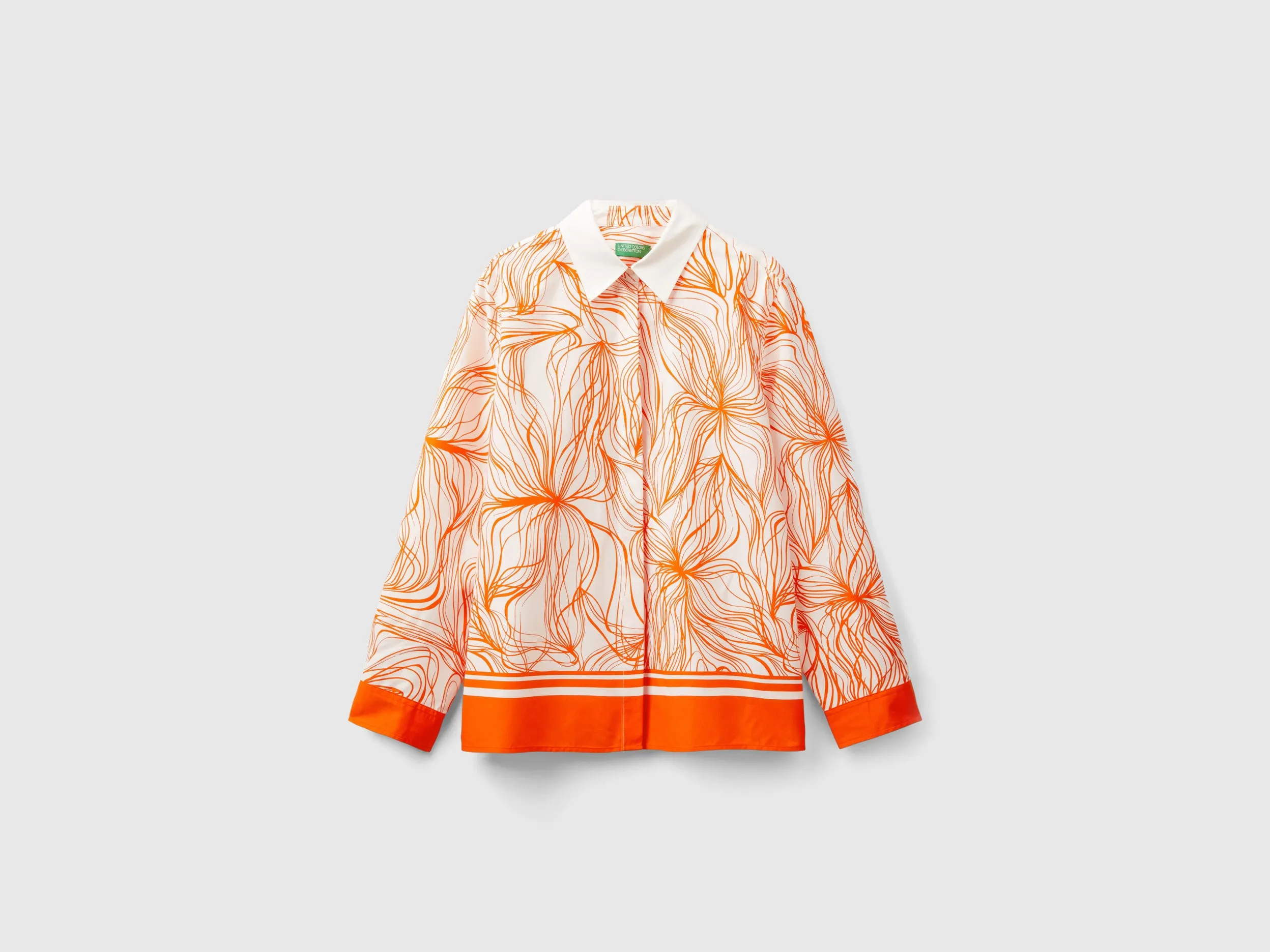 Spread Collar WoMen's Printed Shirt