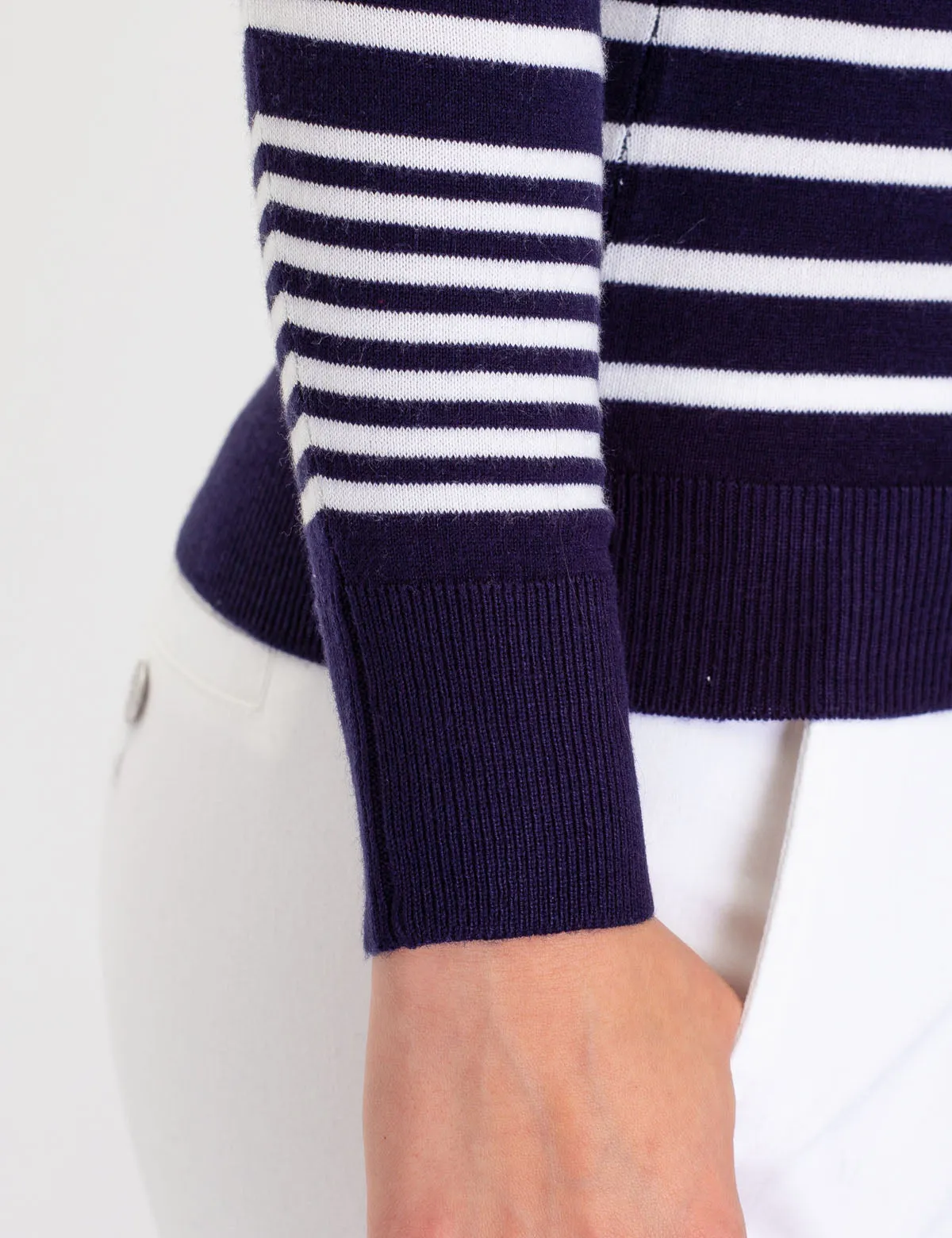STRIPED V-NECK SWEATER