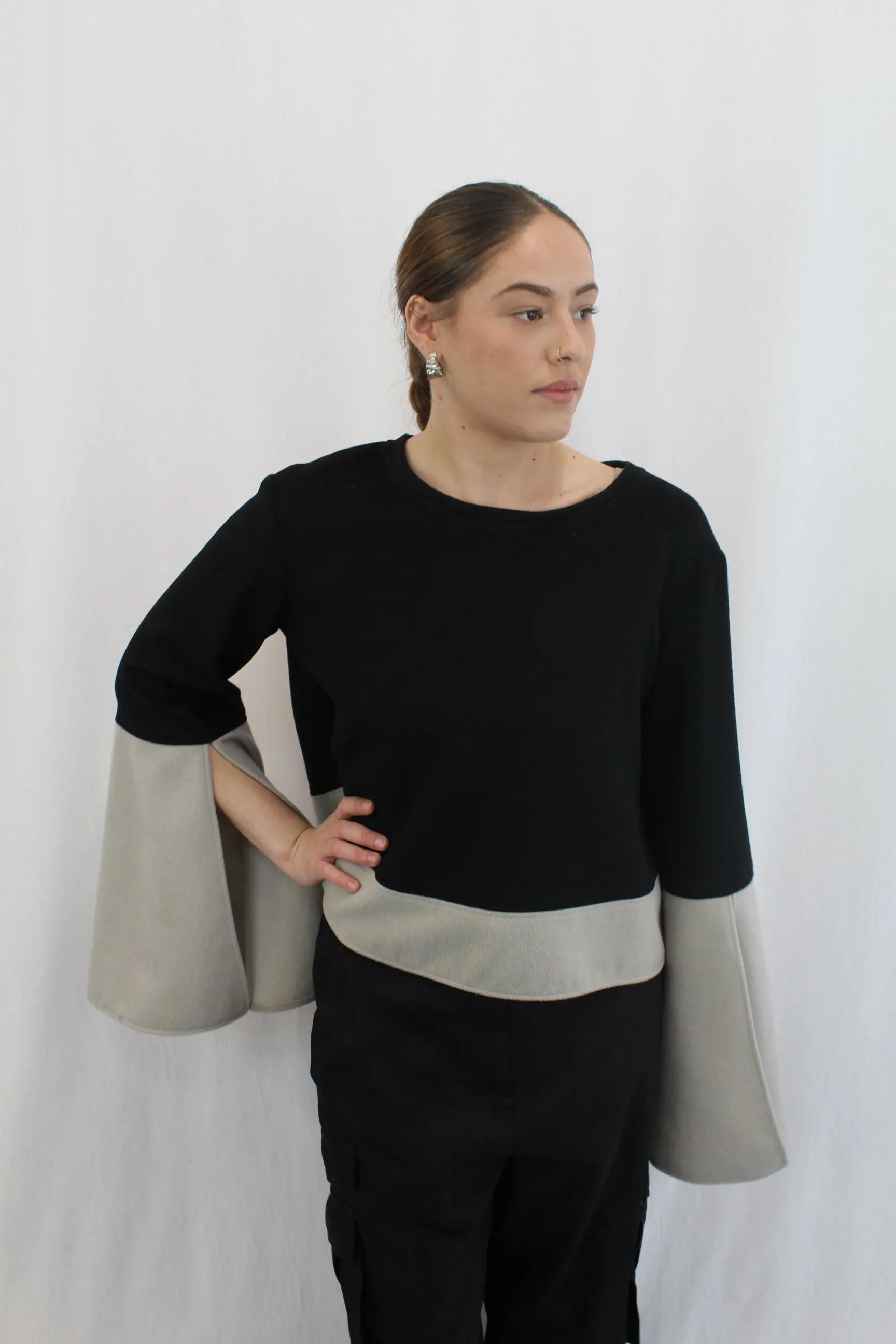 Taylor - Open Sleeve Pullover